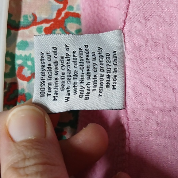 Totally Pink Soft Polyester Long Sleeve Top, Size M - Picture 6 of 10